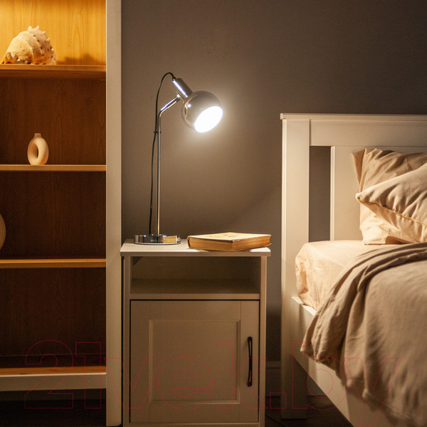 Изображение товара Настольная лампа Uniel UL-00010159 (серебристый)