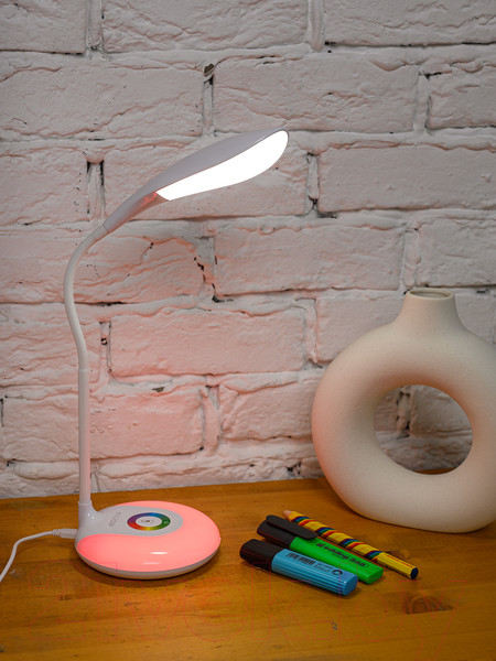 Изображение товара Настольная лампа ArtStyle TL-330W