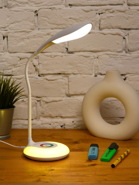 Изображение товара Настольная лампа ArtStyle TL-330W