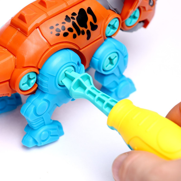 Изображение товара Игрушка-конструктор Sima-Land Трицератопс 7015998 / D932 (26эл)