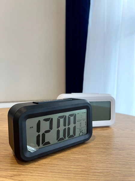 Изображение товара Настольные часы HomeStar HS-0110 / 104305 (черный)