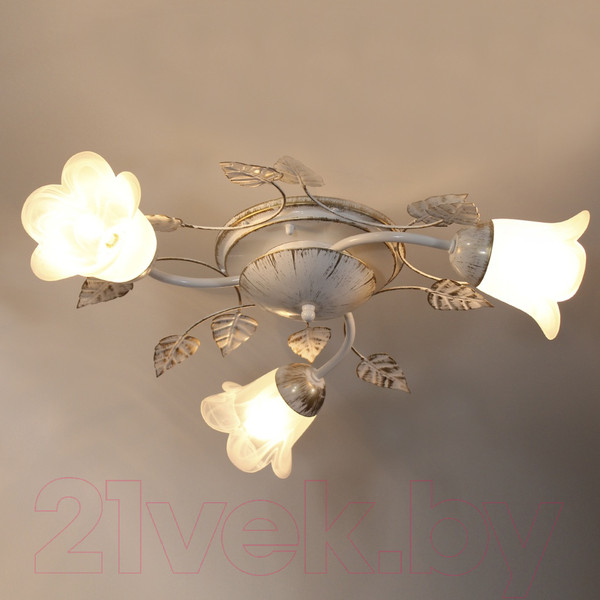 Изображение товара Люстра Элетех Глория 131 НПБ 01-3х60-111 Е14 / 1005402940 (белый/золото)