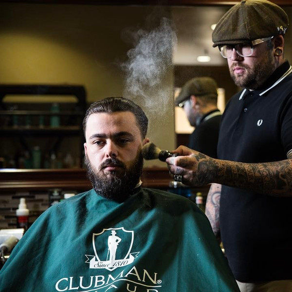 Изображение товара Накидка парикмахерская Clubman Barber Cape 66364