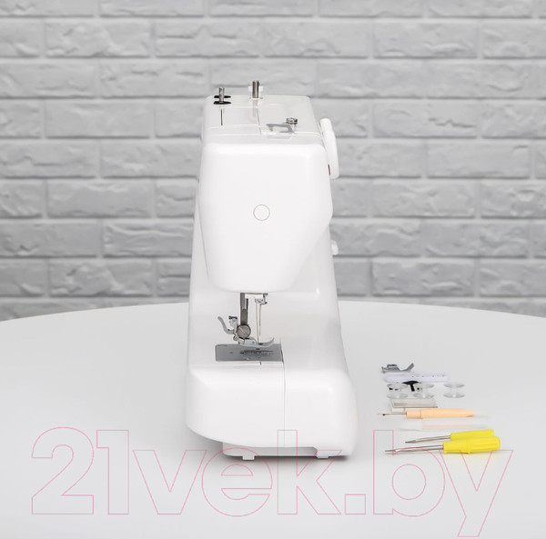 Изображение товара Швейная машина Comfort 355