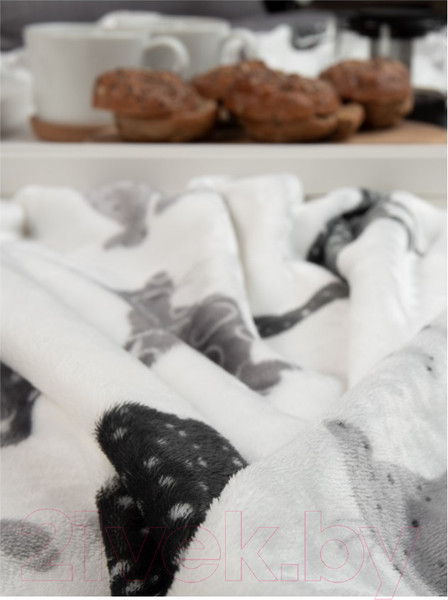 Изображение товара Плед TexRepublic Absolute Flannel Коты 200x220 / 44047 (черный/серый/белый)
