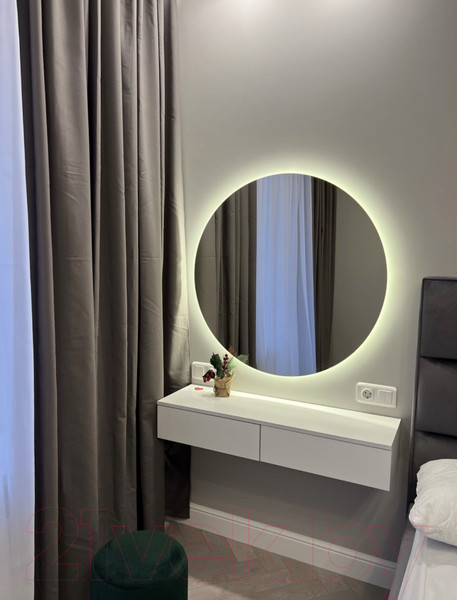 Изображение товара Зеркало Emze Led Motion D90 / LED.90.90.MOTION.4K (c подсветкой бесконтактное включение)
