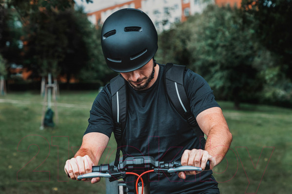 Изображение товара Защитный шлем FORCE Metropolis / 90298814-F (черный матовый)