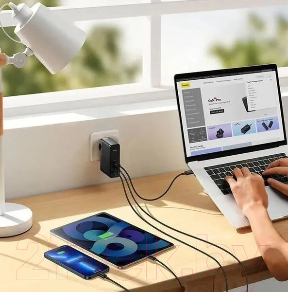 Изображение товара Зарядное устройство сетевое Baseus GaN5 Pro Fast Charger 2C+U 140W / CCGP100202 (белый)