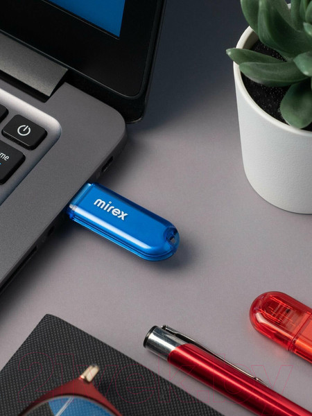 Изображение товара USB flash накопитель Mirex Candy Blue 32GB / 13600-FMUCBU32