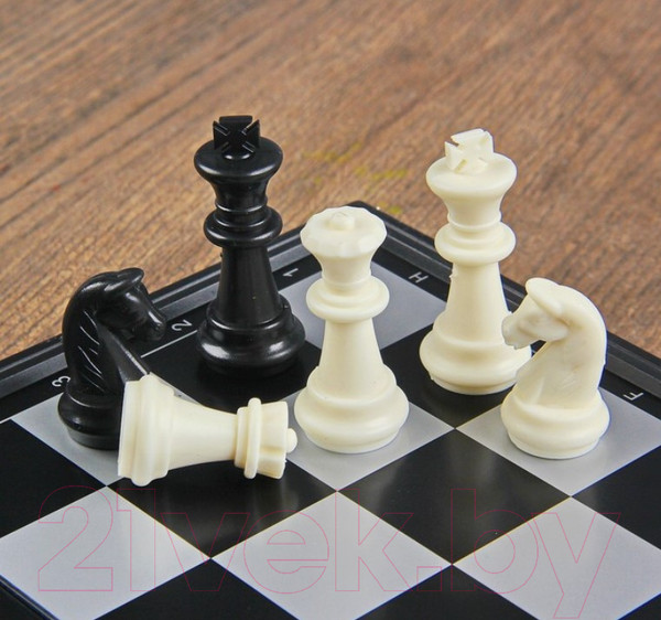 Изображение товара Набор настольных игр Sima-Land 3 в 1 Классика: шахматы, шашки, нарды, магнитная доска / 411297