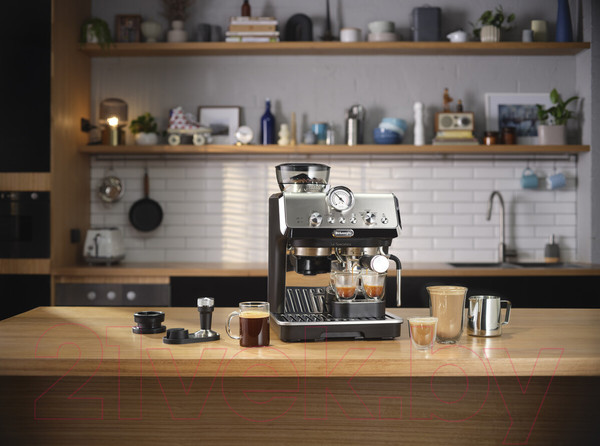 Изображение товара Кофеварка эспрессо DeLonghi La Specialista Arte Manual EC9155.MB