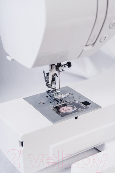 Изображение товара Швейная машина Janete 2720 (красный 710С)