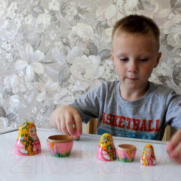 Изображение товара Матрешка сувенирная Брестская Фабрика Сувениров Девушка с цветами в косичке 5019