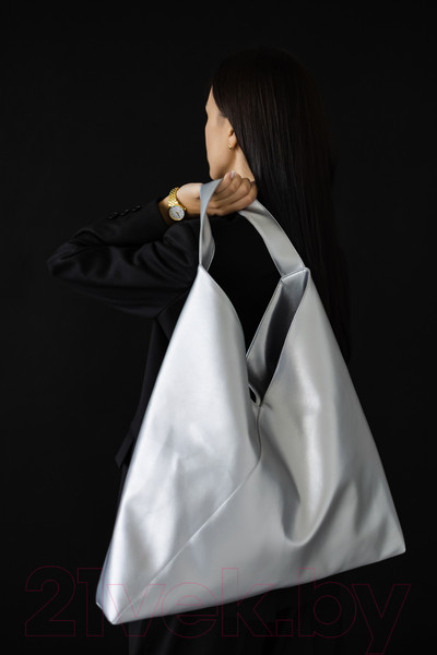 Изображение товара Сумка MT.Style Треугольный (серебряный)