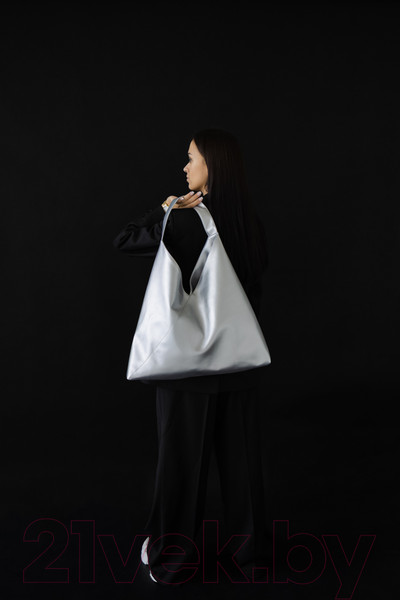 Изображение товара Сумка MT.Style Треугольный (серебряный)