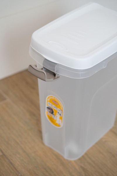 Изображение товара Емкость для хранения корма Stefanplast 98400 (прозрачный/белый)