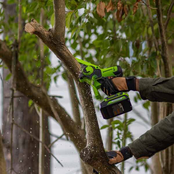 Изображение товара Пила цепная аккумуляторная Greenworks GD24CSMNX бесщеточная 24V 15см / 2008707 (без АКБ и ЗУ)