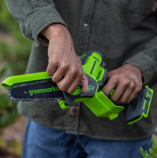 Изображение товара Пила цепная аккумуляторная Greenworks GD24CSMNX бесщеточная 24V 15см / 2008707 (без АКБ и ЗУ)