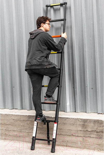 Изображение товара Телескопическая лестница RockForce RF-UP260(56423)