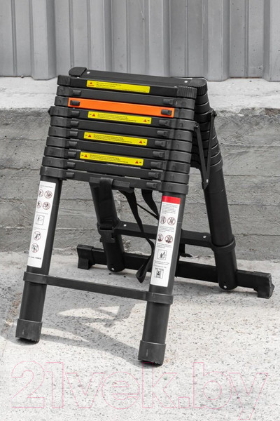 Изображение товара Телескопическая лестница RockForce RF-UP320-2(56440)