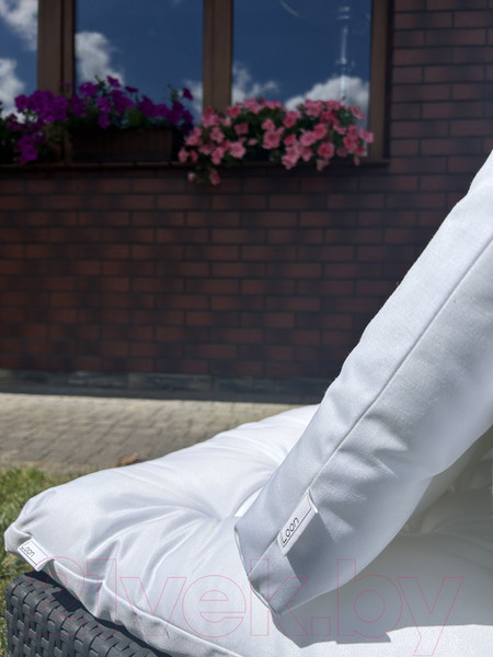 Изображение товара Подушка для садовой мебели Loon Чериот 60x60 / PS.CH.60x60-7 (белый)