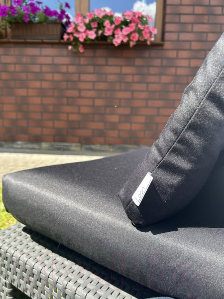 Изображение товара Подушка для садовой мебели Loon Чериот 40x60 / PS.CH.40x60-5 (черный)