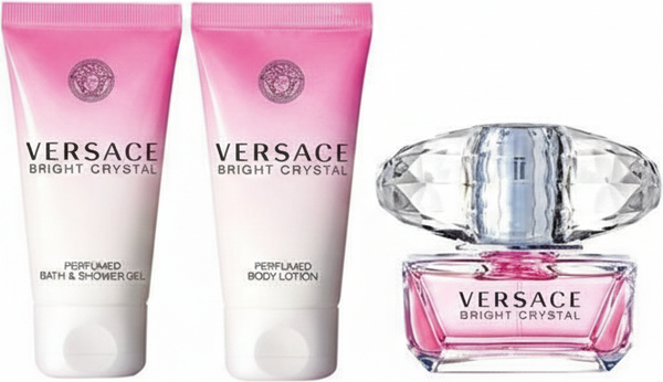 Изображение товара Парфюмерный набор Versace Bright Crystal Туалетная вода+Лосьон для тела+Гель для душа (50мл+50мл+50мл)