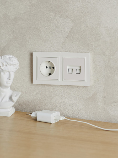 Изображение товара Рамка для выключателей и розеток IEK Brite BR-M22-K36 (жемчуг)