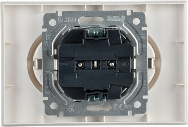 Изображение товара Розетка IEK Brite BR-R21-16-K36-F (жемчуг)