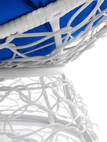 Изображение товара Кресло садовое M-Group Пончик / 12320110 (белый ротанг/синяя подушка)