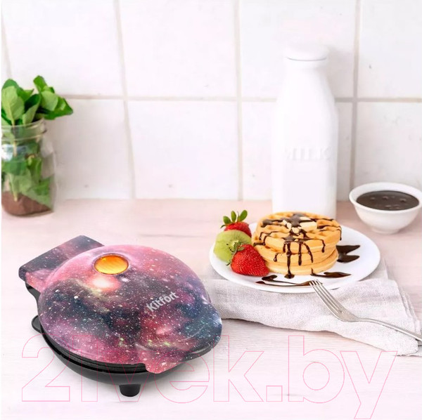 Изображение товара Вафельница Kitfort KT-1684-3 (черный/фиолетовый)