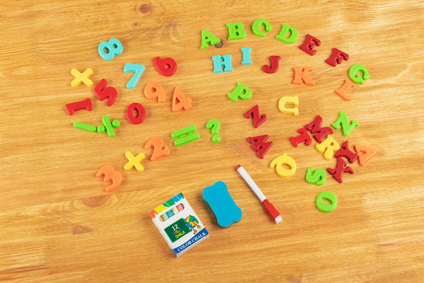 Изображение товара Мольберт детский Labalu С магнитным алфавитом QL252603 (оранжевый)