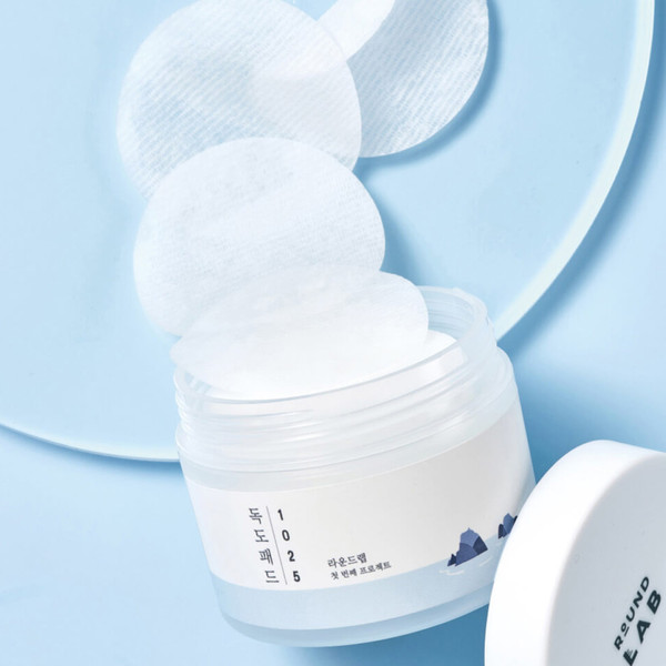 Изображение товара Пэд для лица Round Lab 1025 Dokdo Pad Отшелушивающие с морской водой (70шт)