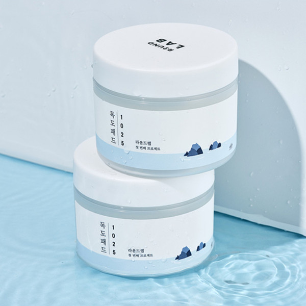 Изображение товара Пэд для лица Round Lab 1025 Dokdo Pad Отшелушивающие с морской водой (70шт)