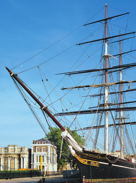 Изображение товара Энциклопедия АСТ Корабли. Оружие и военная техника