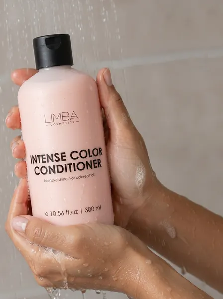 Изображение товара Кондиционер для волос Limba Cosmetics Intense Color Conditioner lmb53 (300мл)