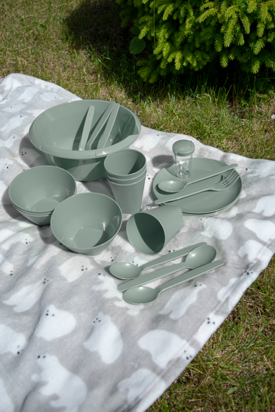 Изображение товара Набор пластиковой посуды Berossi Picnic LM ИК 79395000 (зеленая миля)