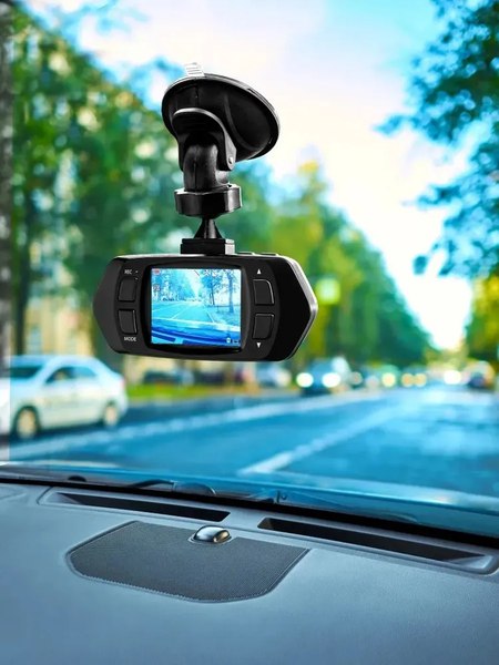 Изображение товара Автомобильный видеорегистратор Artway AV-525