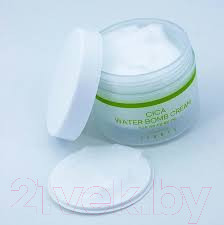 Изображение товара Крем для лица Jigott Cica Water Bomb Cream Увлажняющий с Центеллой (150мл)