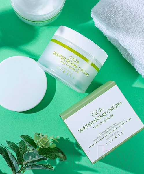 Изображение товара Крем для лица Jigott Cica Water Bomb Cream Увлажняющий с Центеллой (150мл)