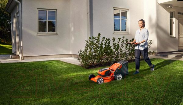 Изображение товара Газонокосилка аккумуляторная Husqvarna LC 137i (970 50 09-01)