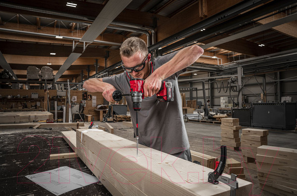 Изображение товара Аккумуляторная дрель-шуруповерт Milwaukee M18 FDD3-0X / 4933479862