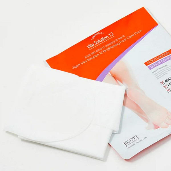 Изображение товара Маска для ног Jigott Vita Solution 12 Brightening Foot Peeling Pack Очищающая (2x15мл)