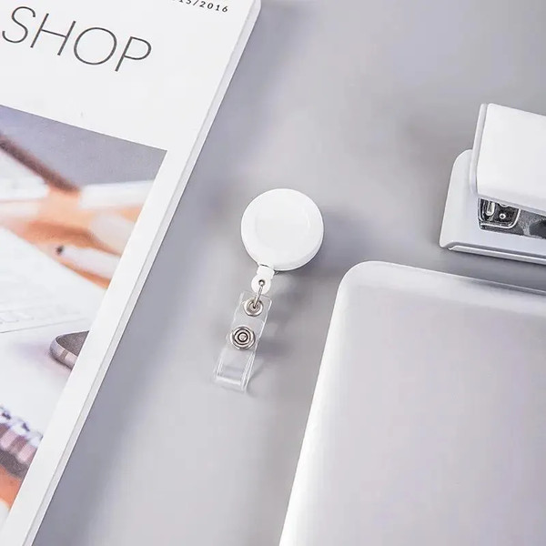 Изображение товара Держатель для бейджа Deli 8309 (белый)