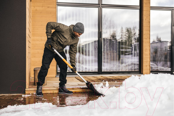 Изображение товара Лопата для уборки снега Fiskars 1057178