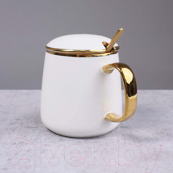 Изображение товара Чашка AksHome Moonshine с крышкой 12x9x19.5 (белый/золото)