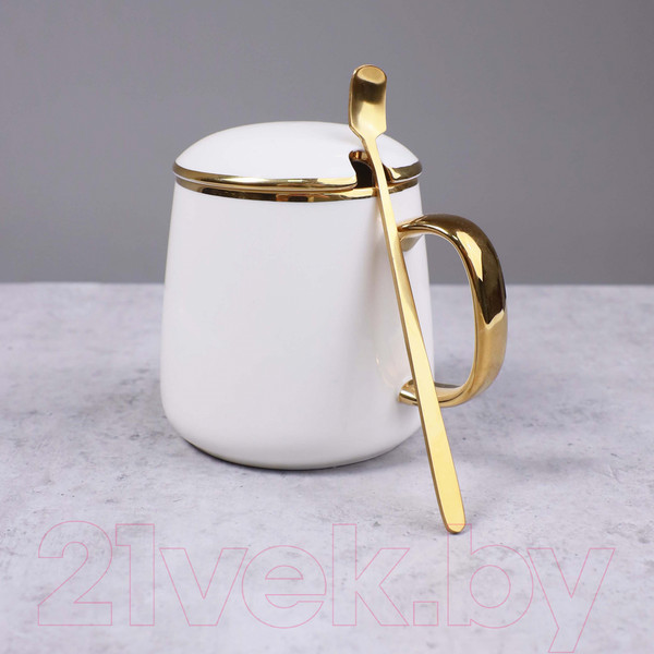 Изображение товара Чашка AksHome Moonshine с крышкой 12x9x19.5 (белый/золото)