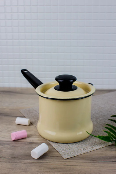 Изображение товара Ковш КМЗ 90204-072 (слоновая кость, с крышкой)