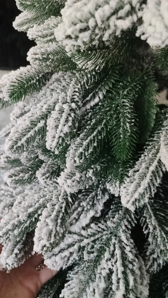 Изображение товара Ель искусственная National Tree Company Ариадна заснеженная / АРД/ЗСН-180 (180см)