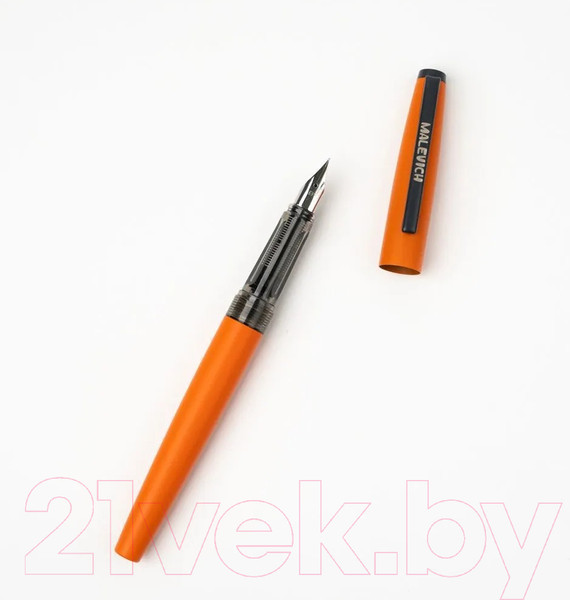 Изображение товара Ручка перьевая Малевичъ С черной тушью и значком / 196430 (мандарин)